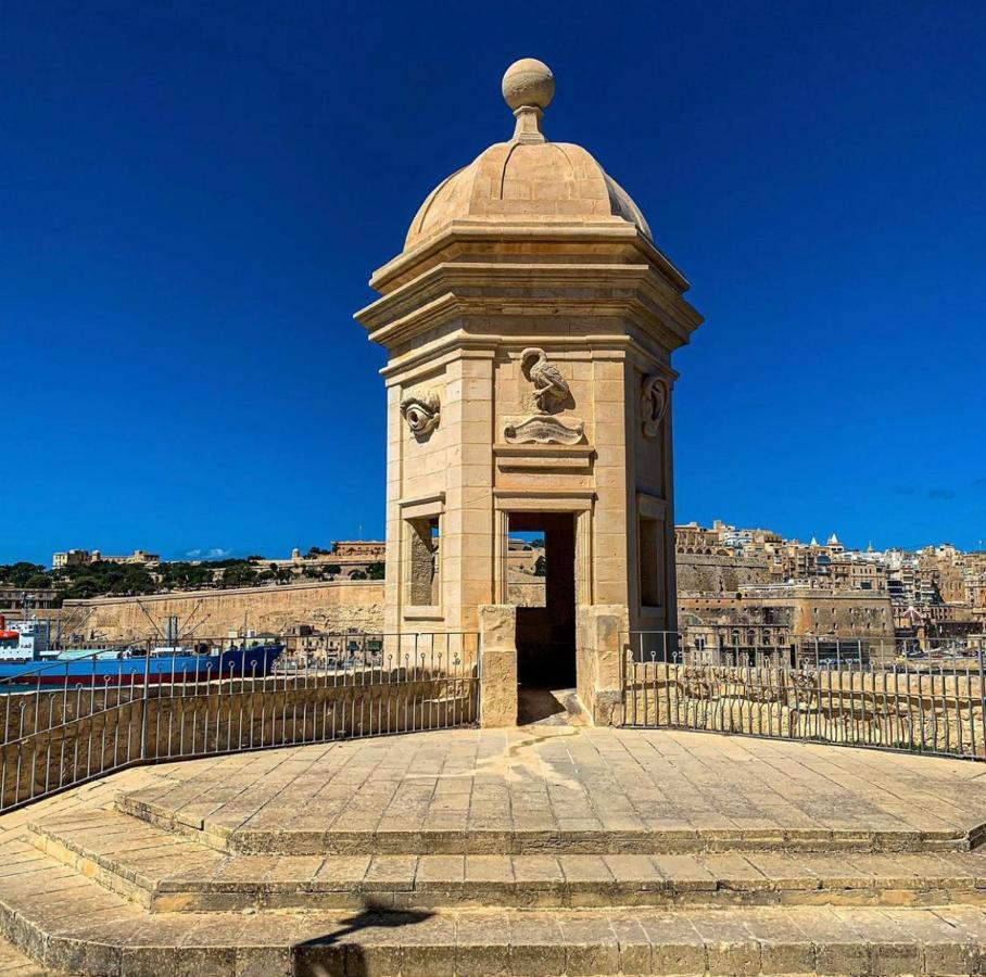 New & Unique Apartment - A 5 Minutes Ferry To Capital City Of Valletta Сенглея Экстерьер фото